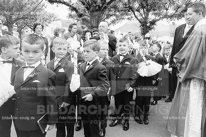 1967 Weißer Sonntag Kommunion in Sinzig St. Peter: WSSNKMSNSTPT-009998